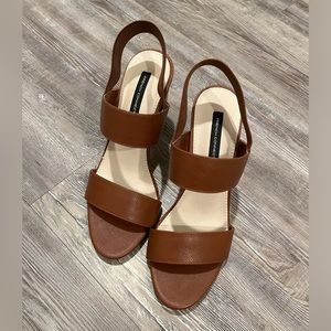 French Connection Dakota Slingback Sandal In Cognac
Size 8